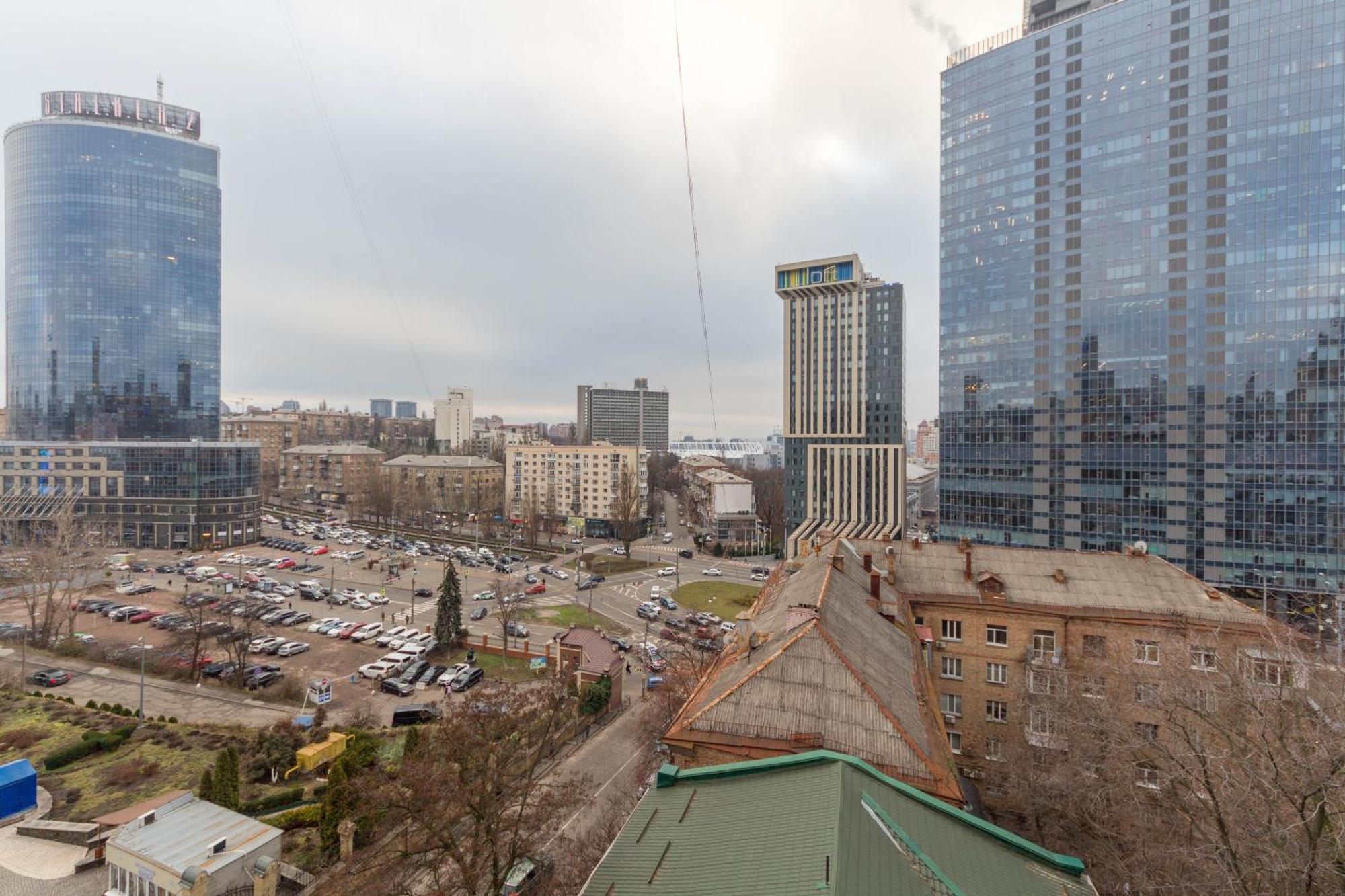 Arena Apartments Baseina Area Kyiv Exterior photo